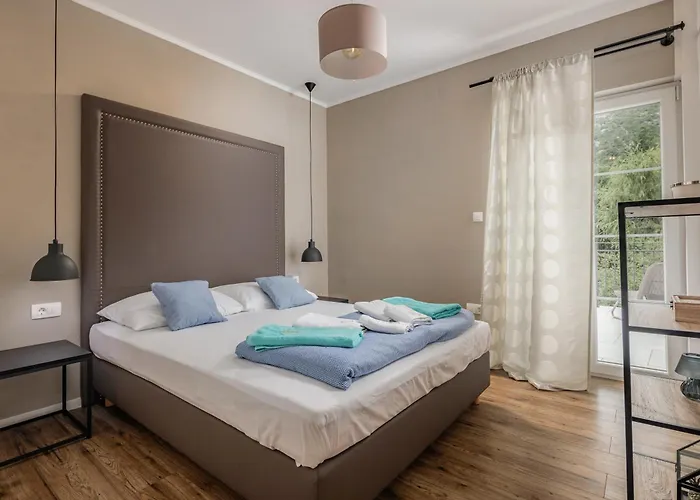 Nature Frangipane With Pool - Happy Willa