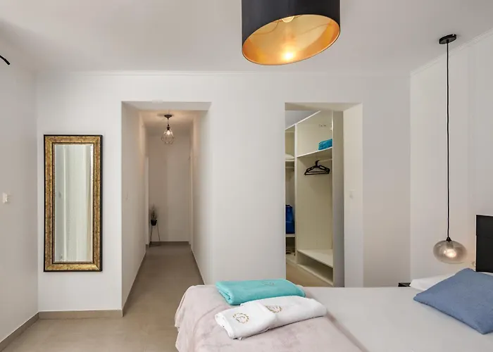 Nature Frangipane With Pool - Happy Willa Drivenik