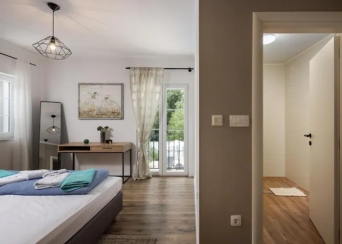 Nature Frangipane With Pool - Happy Willa *