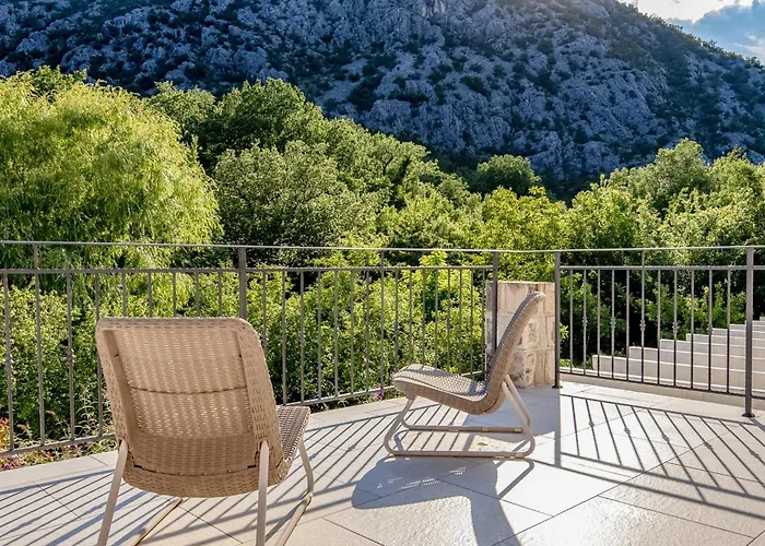 Nature Frangipane With Pool - Happy Willa *